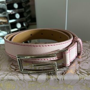 Guess pink belt with metal g closure some wear